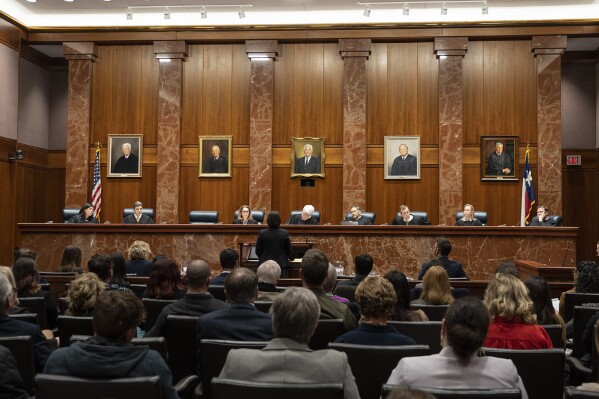 Whos on deals the supreme court